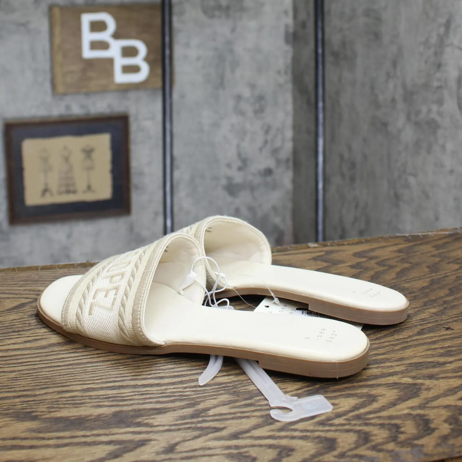 A New Day Women's St. Tropzen Nat Slide Sandals 89279355 Cream Off Whuite 9.5M